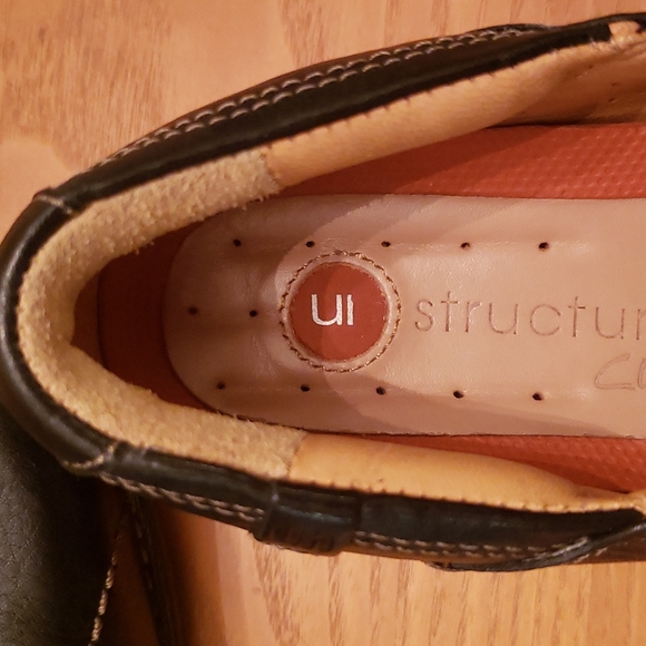 Clarks Unstructured Un-Loop Shoe - Picture 6 of 12
